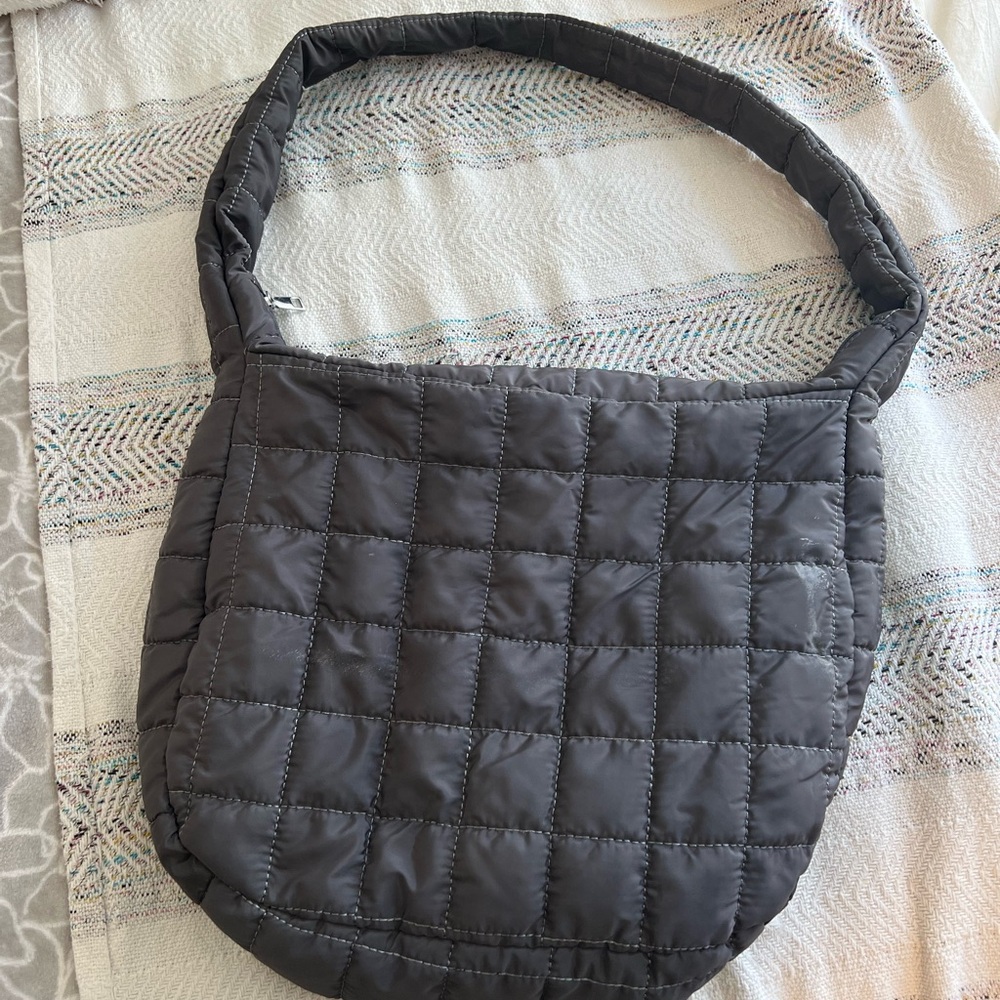 Quilted Gray Shoulder Bag